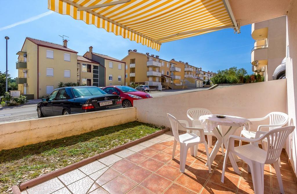 Apartment Ellis Premantura Luaran gambar